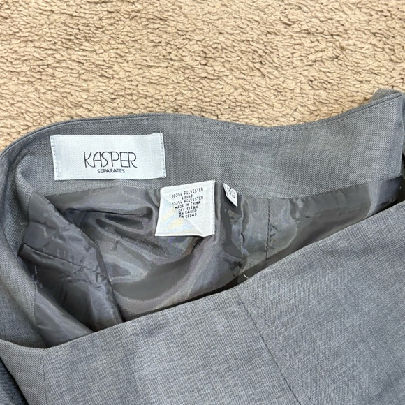 Kasper Gray Pencil Skirt Women Knee-Length Side Slit Side Zipper Size 8 - Picture 3 of 4